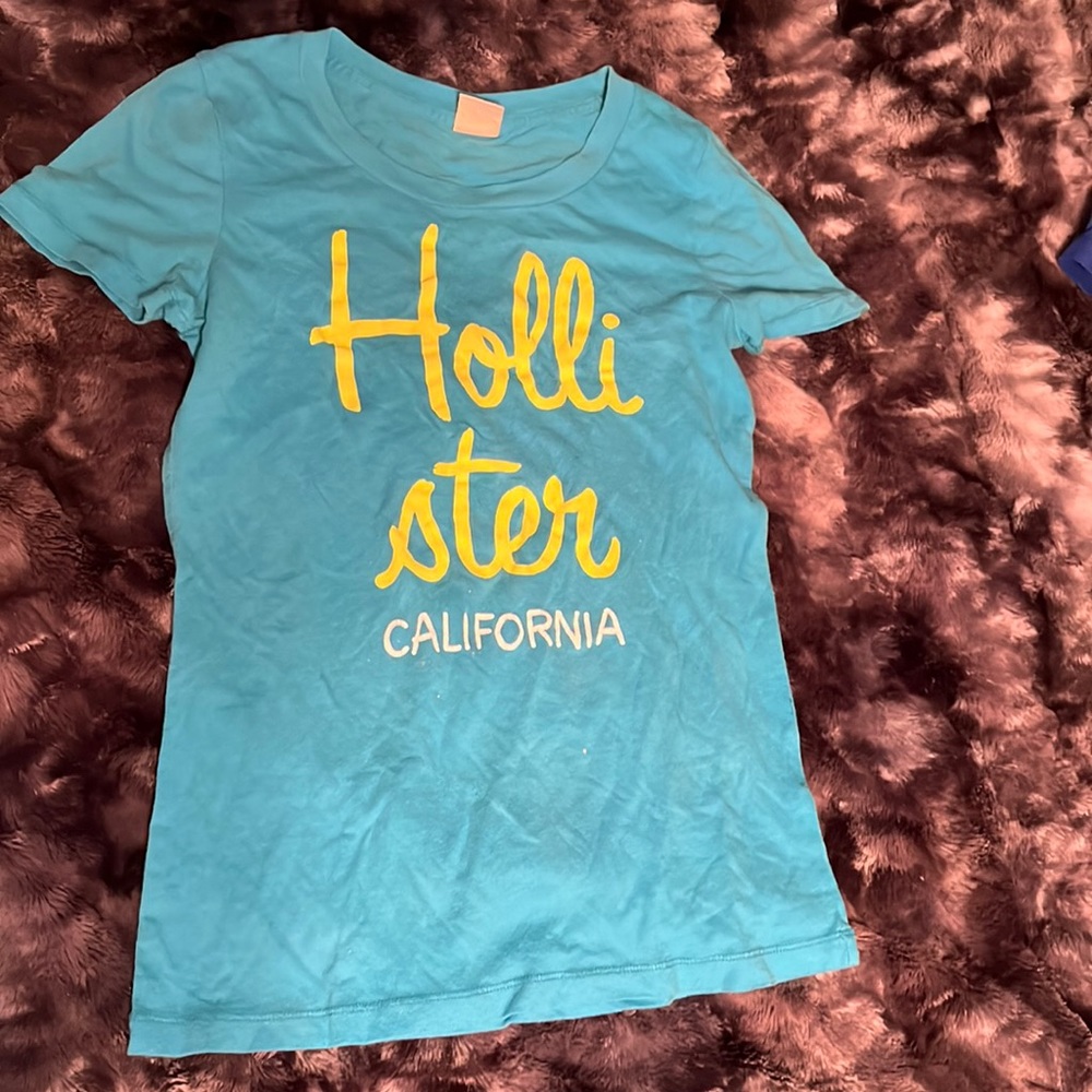 Women’s holster shirt size medium